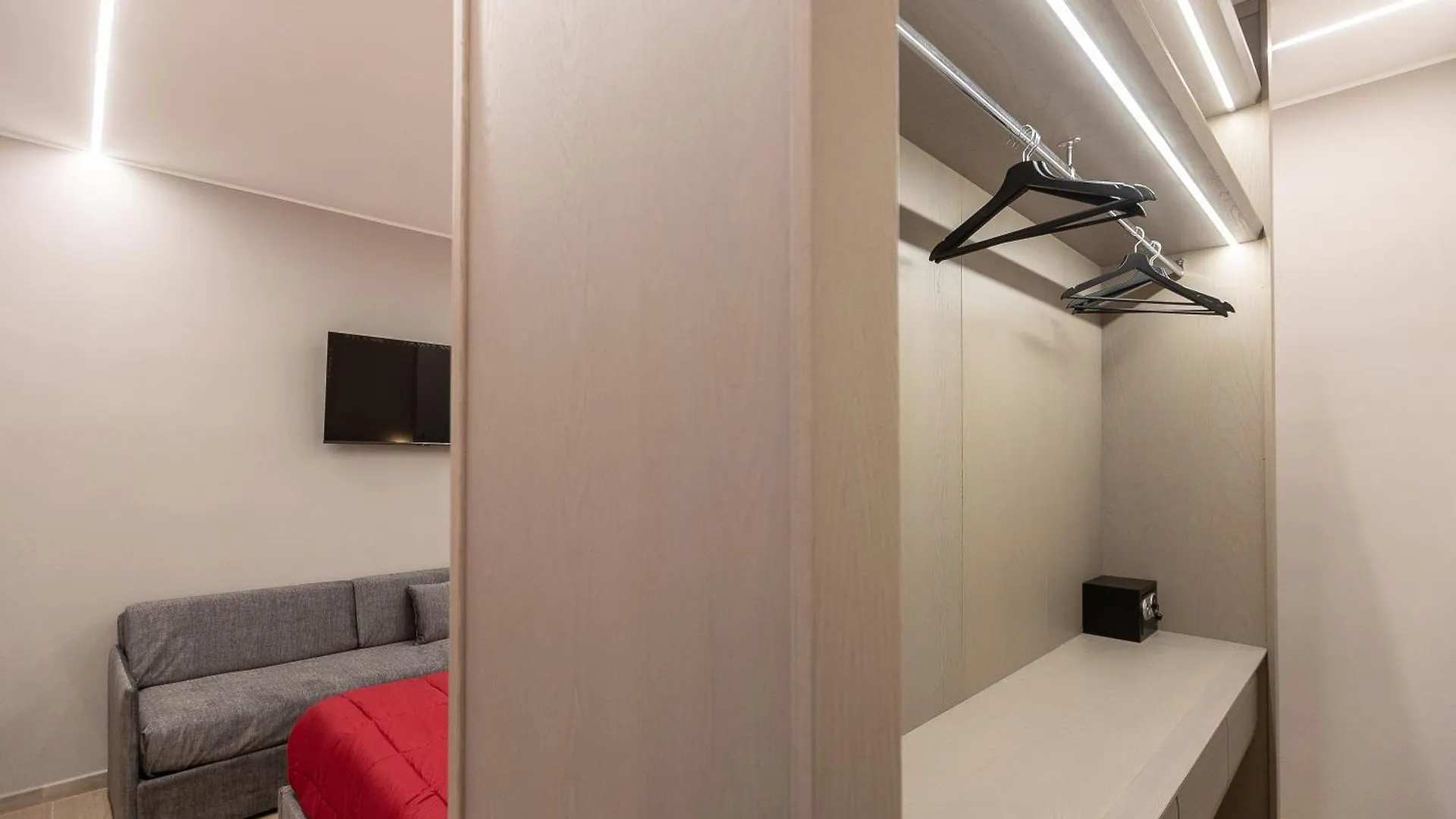 Iron Luxury Rooms Рим