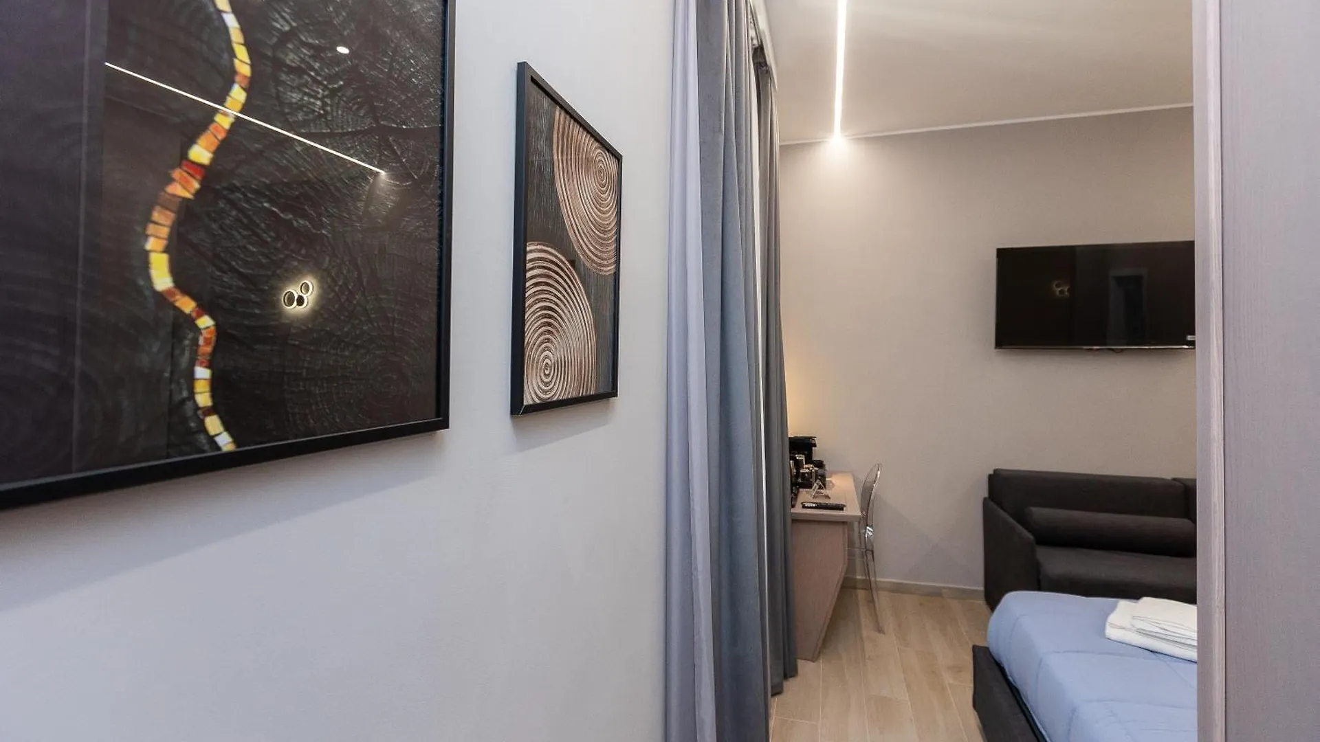 Гостевой дом Iron Luxury Rooms Рим
