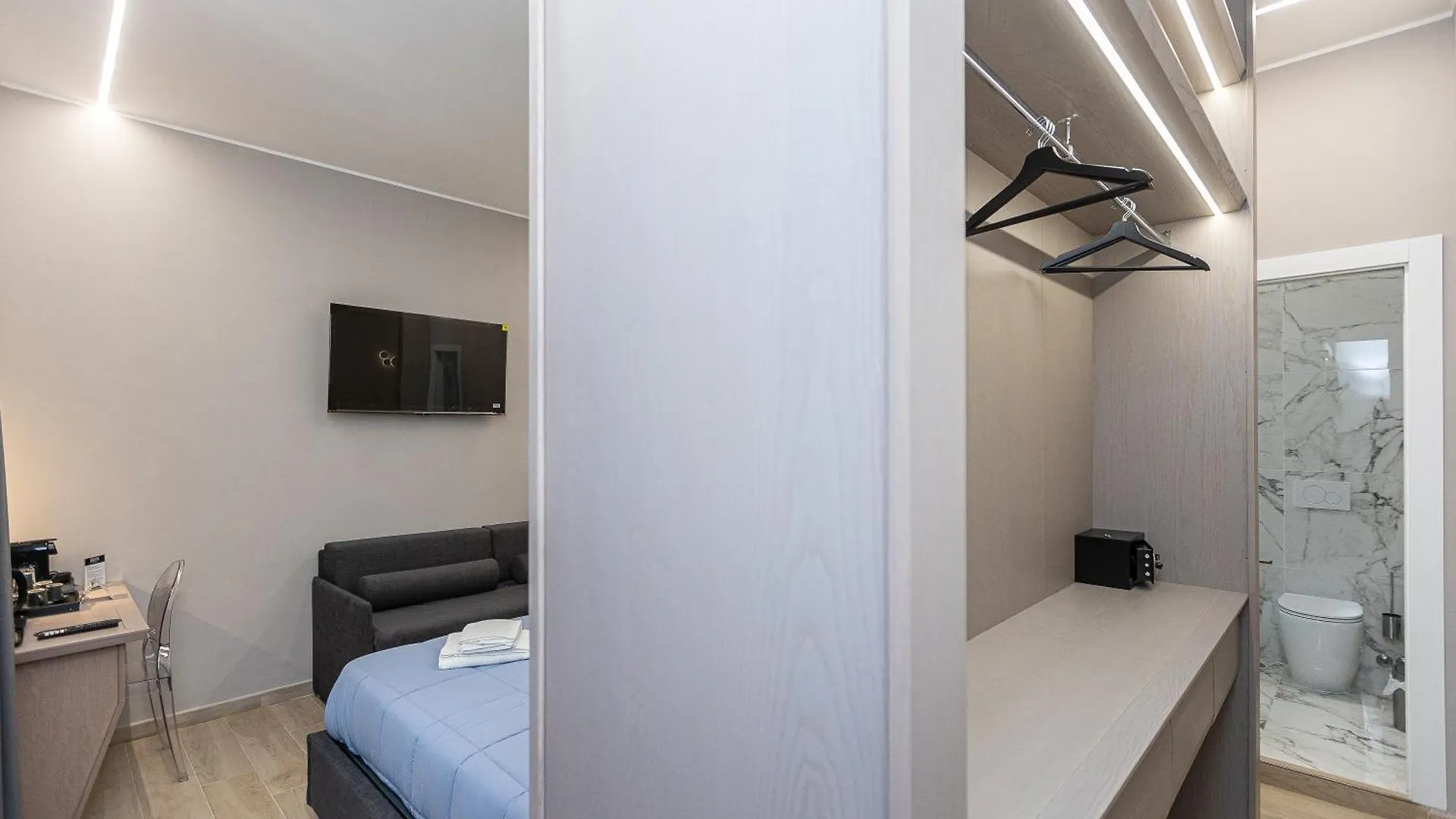 Iron Luxury Rooms Рим 0*,