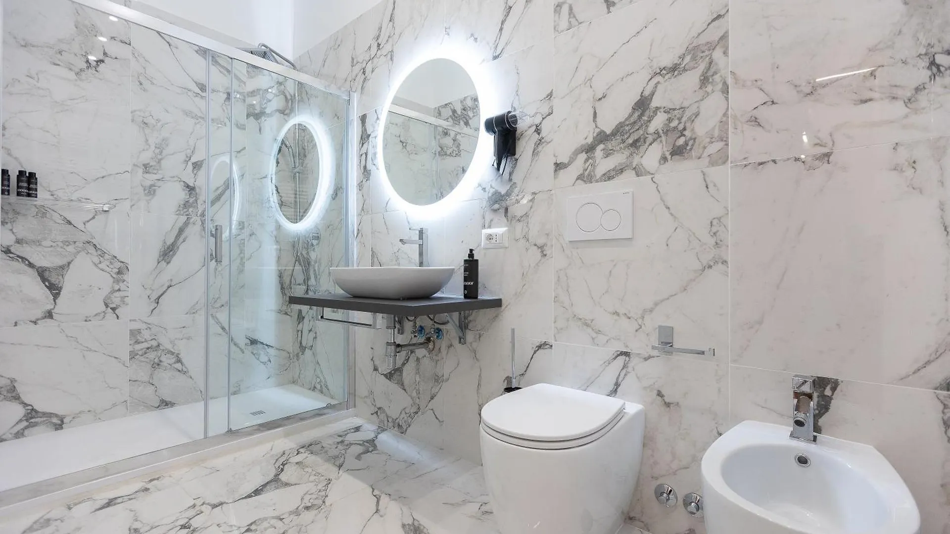 Iron Luxury Rooms Рим
