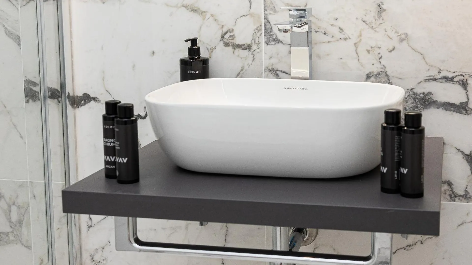 Гостевой дом Iron Luxury Rooms Рим